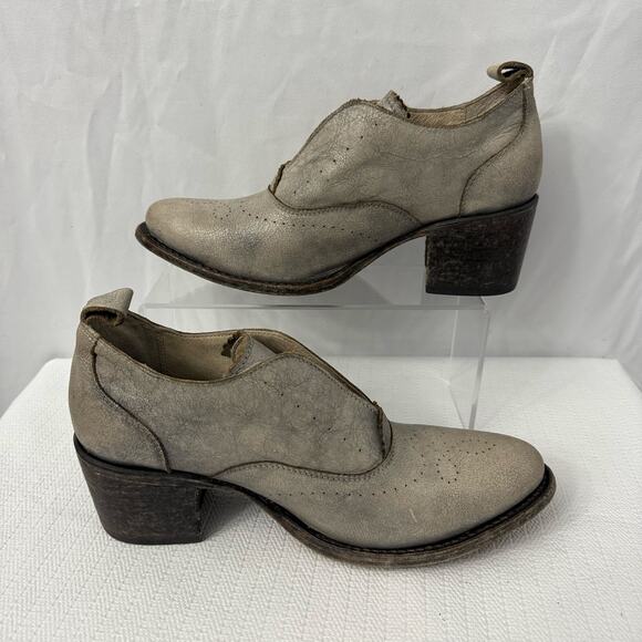 Freebird by Steven Sadie Distressed Ice Gray Ankle Boot Women's Size 8 - Picture 10 of 11